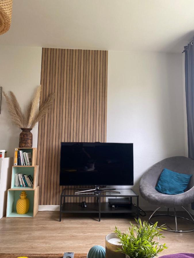 Superbe Appartement Au Calme Avec Parking Gratuit. Mérignac Esterno foto