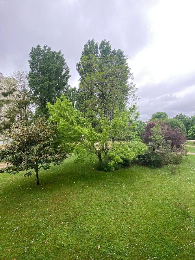 Superbe Appartement Au Calme Avec Parking Gratuit. Mérignac Esterno foto