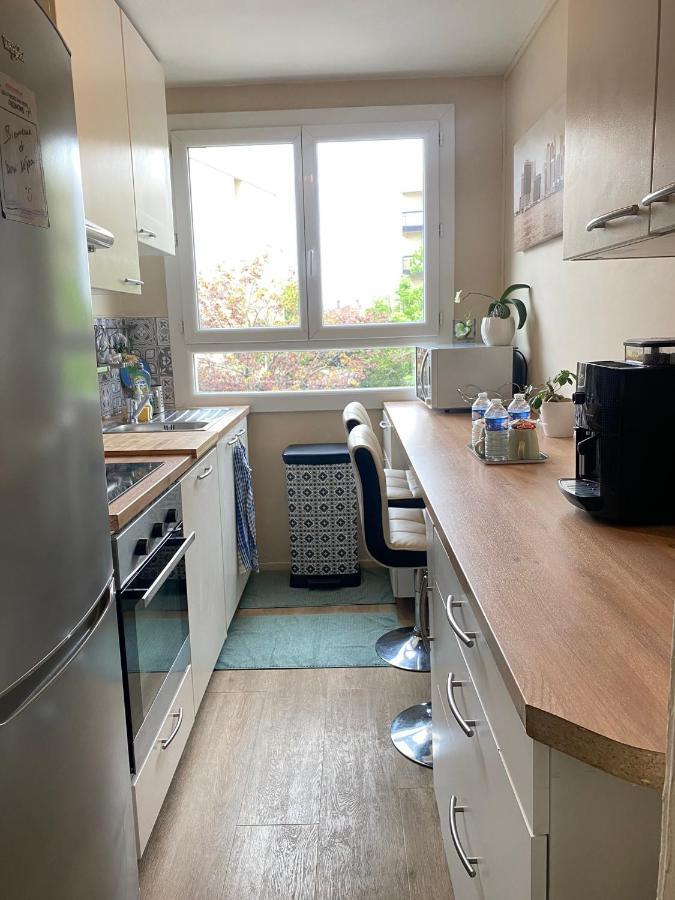 Superbe Appartement Au Calme Avec Parking Gratuit. Mérignac Esterno foto