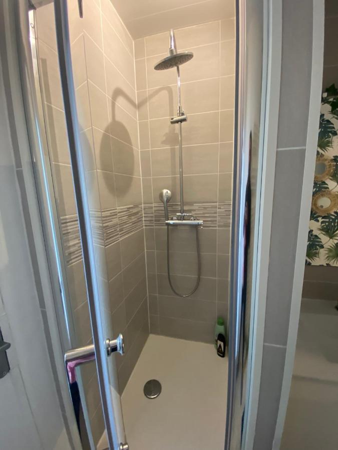 Superbe Appartement Au Calme Avec Parking Gratuit. Mérignac Esterno foto